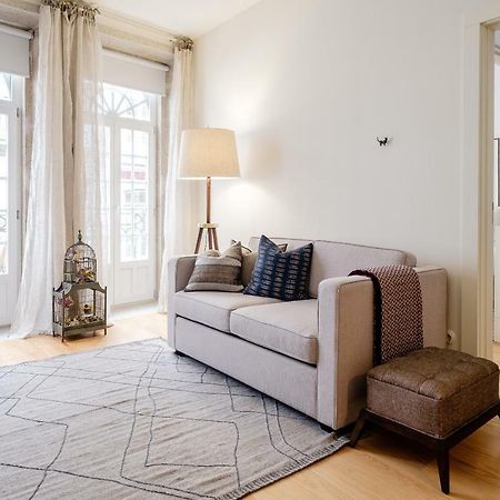 Boutique Rentals-Flores Plaza In City Historical Center Porto Luaran gambar