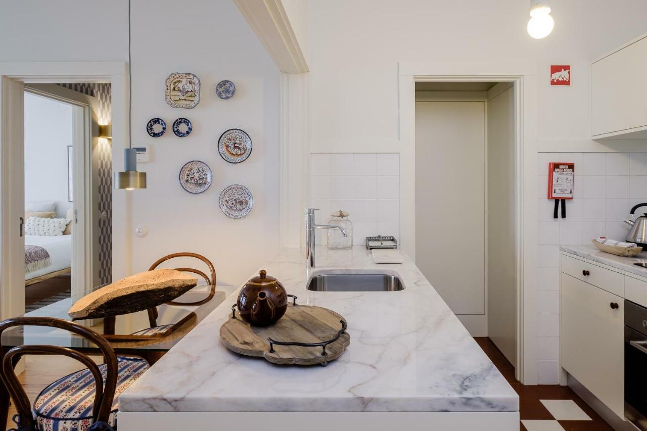 Boutique Rentals-Flores Plaza In City Historical Center Porto Luaran gambar
