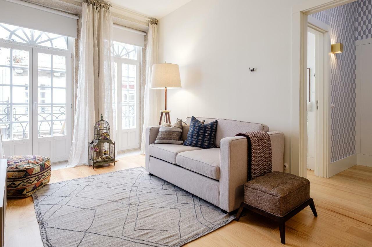 Boutique Rentals-Flores Plaza In City Historical Center Porto Luaran gambar
