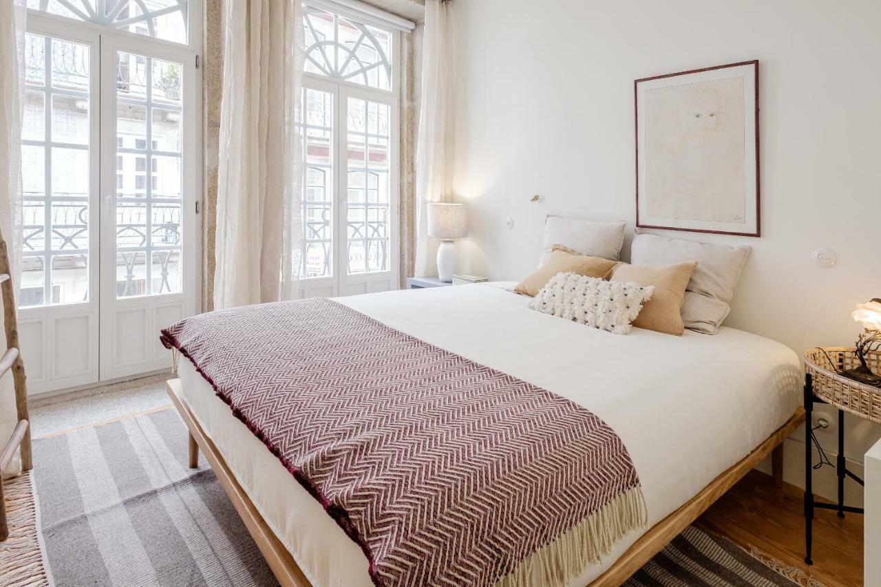 Boutique Rentals-Flores Plaza In City Historical Center Porto Luaran gambar